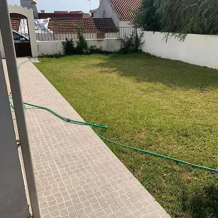 Casa Kika Pereira, Ganzes Haus Bis 11 Personen Holiday home Lourinha (Lisbon)